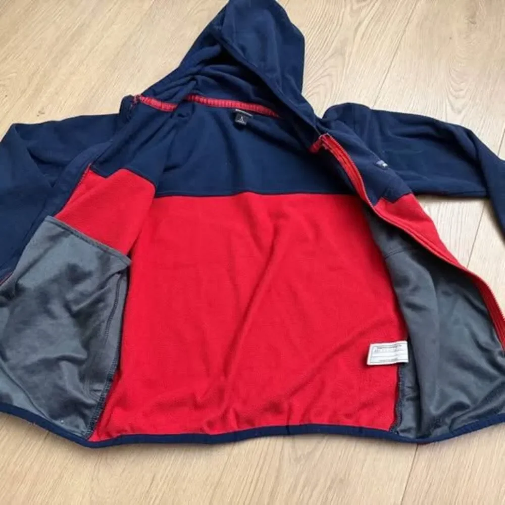 Patagonia Kids' Synchilla Fleece Hooded Jacket Size S (7-8)